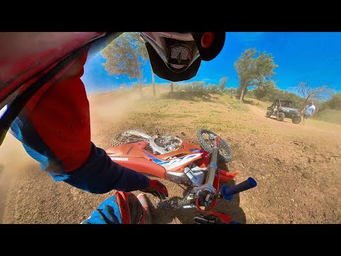 250A Class Crash! Battle For The Lead