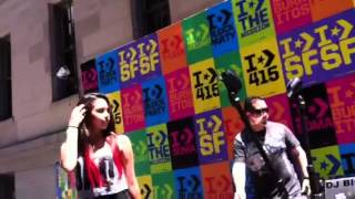 Jasmine Villegas and Jdrew performing &quot;Crew Love Remix&quot;