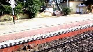 preview picture of video 'Tadepalligudem Jn 13352- Alleppy- Dhanbad/Tata Express!'