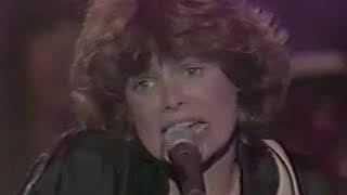 The late Miss Cindy Bullens performs Survivor on Don Kirschners Rock Conert