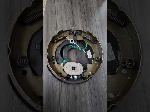 Self Adjusting trailer brakes #shorts #trailerrepair #trailerparts