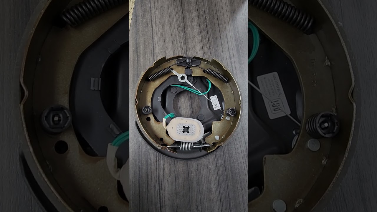 Self Adjusting trailer brakes #shorts #trailerrepair #trailerparts