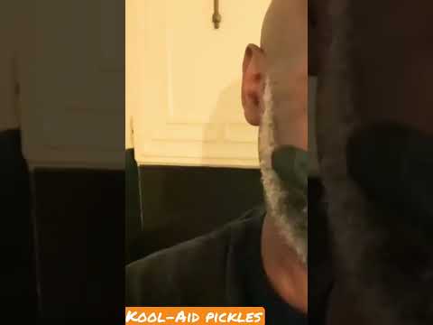 Lip smacking kool-aid pickle recipe 🔥🔥🔥subscribe for full video recipe