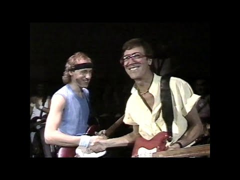 Dire Straits & Hank Marvin - Going Home Wembley  85