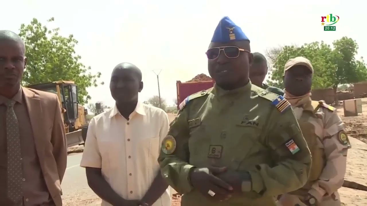AES Actualités : Le ministre nigérien des Infrastructures effectue une visite sur la RN25