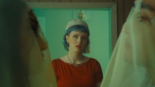 Frances Forever – “paranoia party”