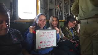 דניאלה, לירי, נעמה וקרינה עם משפחותיהן בדרך לבית החולים (עדכוני משרד ראש הממשלה) - התמונה מוצגת ישירות מתוך אתר האינטרנט יוטיוב. זכויות היוצרים בתמונה שייכות ליוצרה. קישור קרדיט למקור התוכן נמצא בתוך דף הסרטון