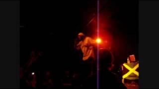 Yaniss Odua LIVE Intro (Praise) & Jah Kingdom @ Strasbourg 2010