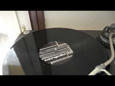 Capsule Core ‎02 - A1 - The Dob Erman, Empatysm & Krapulaxx - Zeu Comback