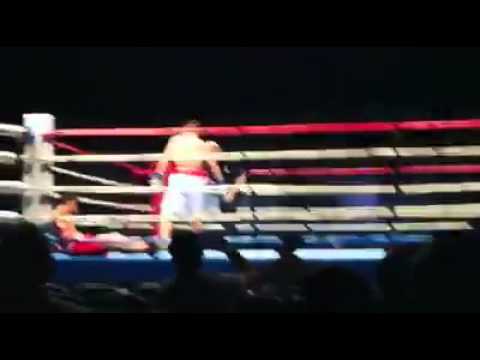 4th pro fight 4 kos'