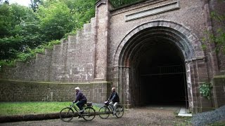 preview picture of video 'Ältester Eisenbahntunnel Hessens frei für Radler'