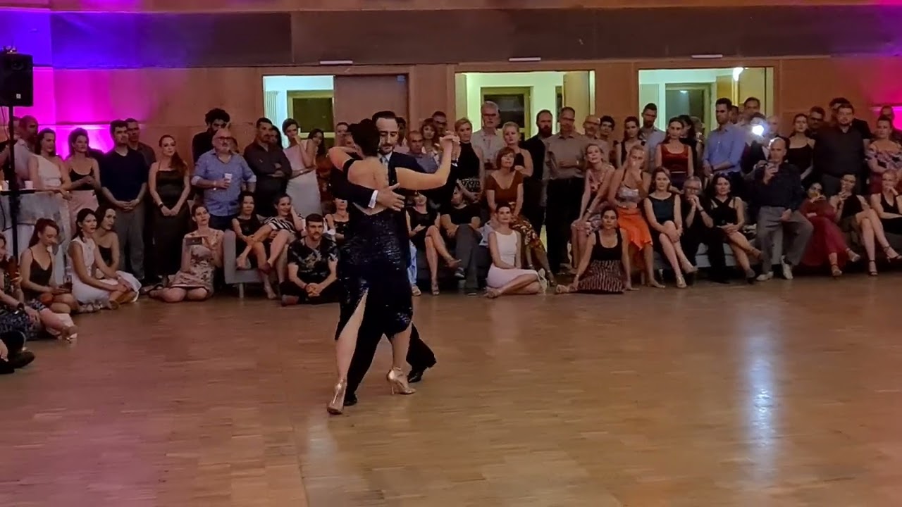 Stephanie Fesneau & Fausto Carpino dancing Pugliese @El Sabor Budapest 2023 1/4
