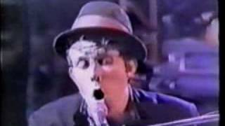 Tom Waits 3 songs live from Rain Dogs