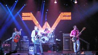Weezer - Miss Sweeney (live on the Weezer Cruise 2/14/14)