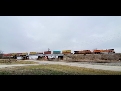 Stack Train on the BNSF Chillicothe Sub on 12 28 2020