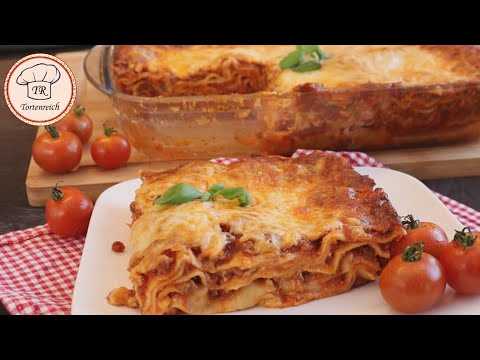 A juicy lasagna recipe, so heavenly delicious and easy to make yourself.
