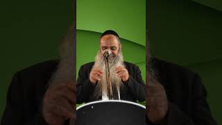 הרב רפאל זר | חיזוק הקשר עם אבא (הרב רפאל זר) - התמונה מוצגת ישירות מתוך אתר האינטרנט יוטיוב. זכויות היוצרים בתמונה שייכות ליוצרה. קישור קרדיט למקור התוכן נמצא בתוך דף הסרטון