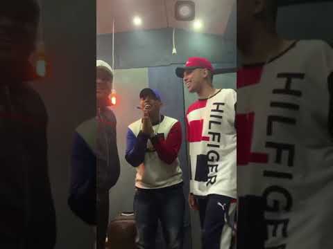 Mc Marks, Mc Dr E Mc Vinny - Aguardem