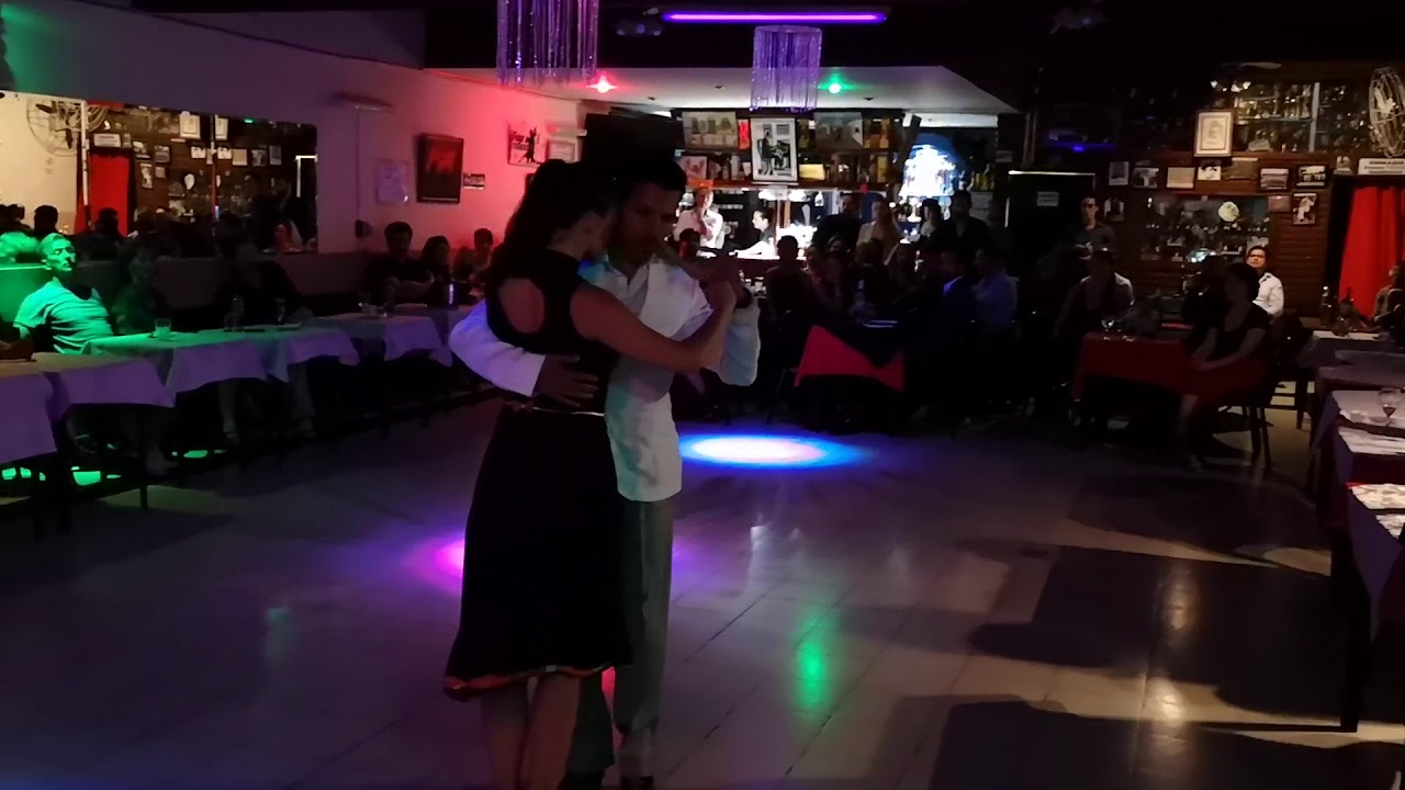Rainier Pereira & Elise Barbot - DNI Tango - El Entrevero - 1/3