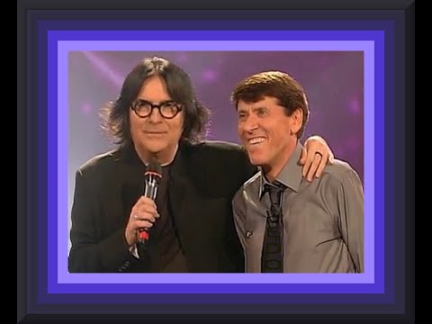 Renato Zero e Gianni Morandi - Medley - In ginocchio da te _ Amico