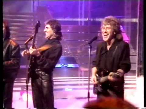 Tremeloes-Silence is Golden-TOTP show