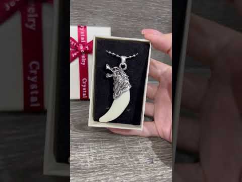 Подарок парню, девушке Кулон оберег талисман "Большой клык волка" на шнурке из экошелка в коробочке - фото 3 - id-p2255604906