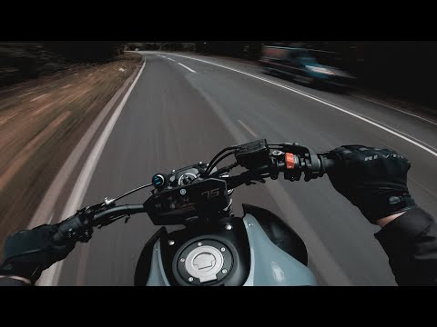 Testing the Quickshifter. | YAMAHA MT-07 AKRAPOVIC + QUICKSHIFTER [4K]