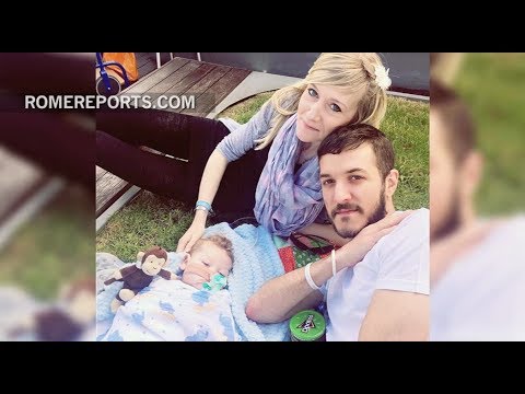 Francisco pide que los padres de Charlie Gard puedan acompañar al bebé “hasta el final”