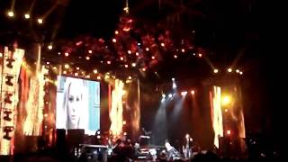 Guns N'Roses - Ziggy Stardust Theme (Dizzy Reed Solo) & Street Of Dreams (Moscow, 2010)