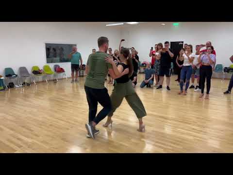 Ronald Borjas y Motiff - Me Descontrola / Peter & Sasa / Salsa fusion RVDA 2022