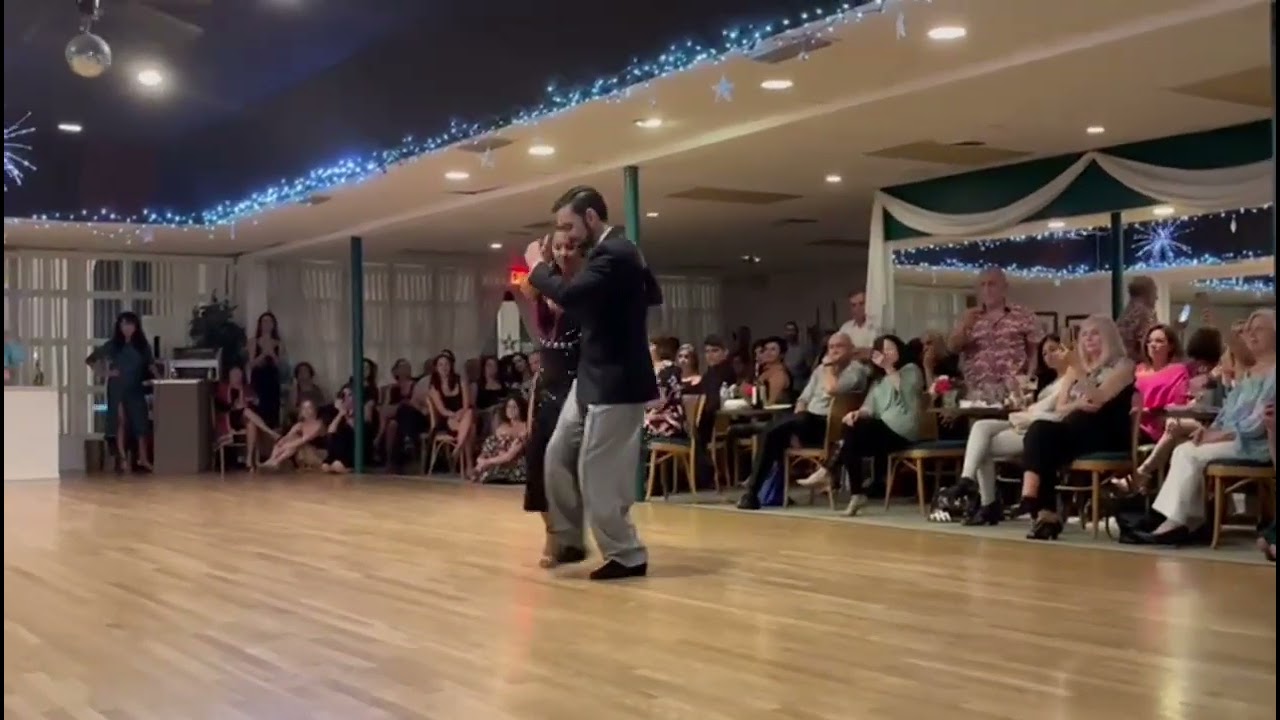 Analía Centurión y Demián Garcia "La Pituca Milonga" Florida . Vals : Paisaje