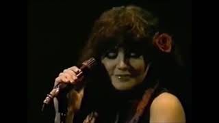 Linda Ronstadt poor poor pitiful me live with studio overdub.