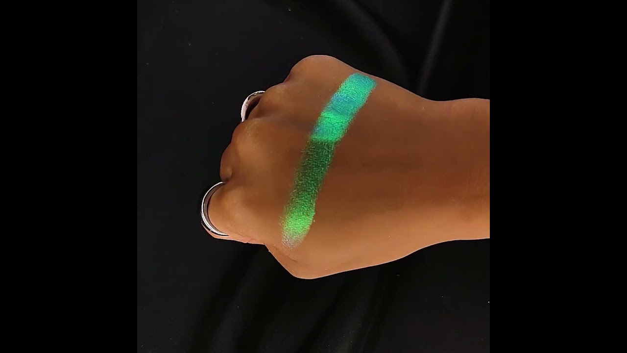 Lethal Cosmetics - MAGNETIC™ Pressed Multichrome Shadow