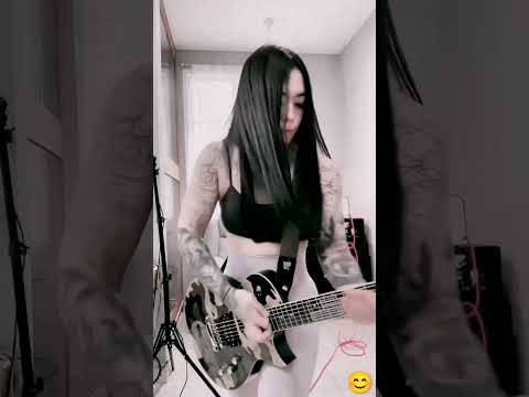 Lama Tak Muncul, Prisa Rianzi Makin Cadasss.!!! #gitariscewek #shorts