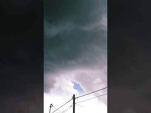 El cielo de Monte Cristo hoy 7/10/2026,lluvia y granizos ☔️  #tormenta #cordoba #argentina