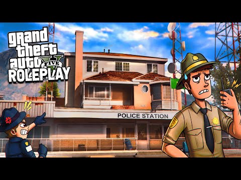 COPS HATE MY HOUSE ON THE PD - GTA RP