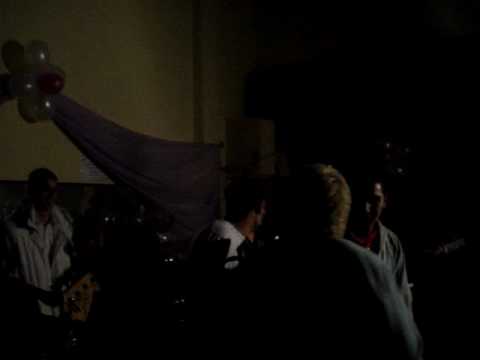 Estilo Bakkan Fiesta Privada-PALABRITAS