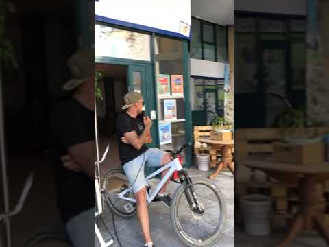 Show vélo free style à la MDEIJ Toulon