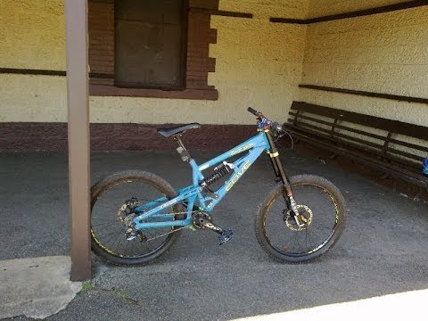 (STOLEN) Cove Shocker Shimano Saint 2012 Downhill Bike Stolen