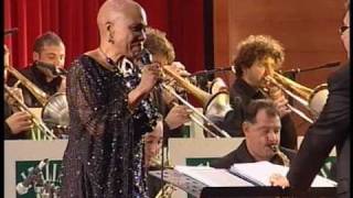 My Funny Valentine - Dee Dee Bridgewater &amp; The Italian Big Band
