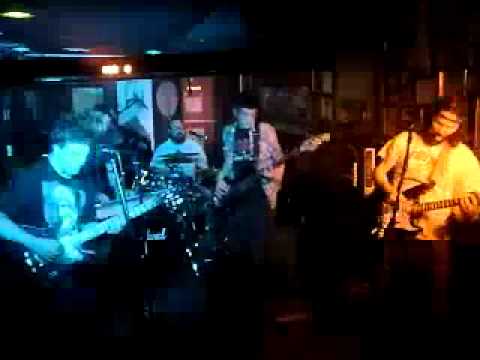 Lava Moss@ Charlie O's(Norris)