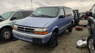 93 awd grand caravan and 1990 Plymouth voyager at lkq Dayton