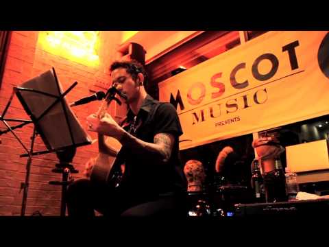 Dying In Your Arms (acoustic) - Trivium