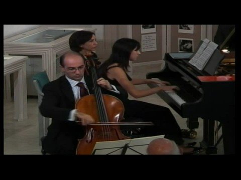 Beethoven Sonata Op5 n1 Leandro Carino Sara Danti from Walton's House sept 2008 1 di 4