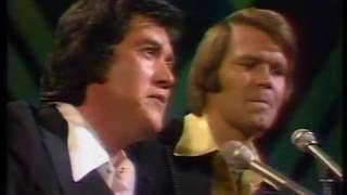 Glen Campbell & Wayne Newton - Glen Campbell Live in London (1975) - Medley