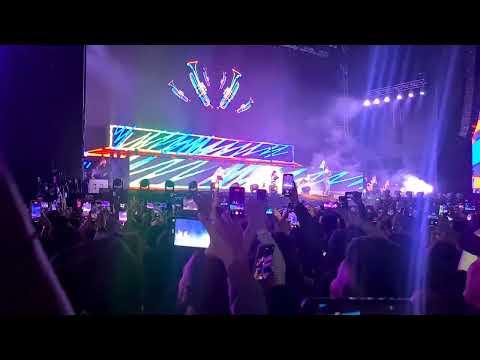 Ella me Levanto Daddy Yankee( En Vivo- Estadio Nacional de Lima)