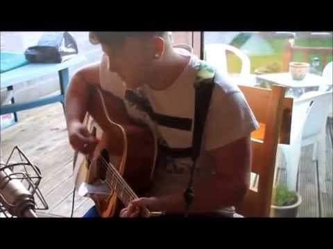 Craig Gallagher - XO Acoustic (Beyonce Cover)