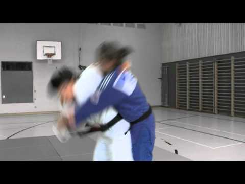 Juliane Robra legt sie alle flach!