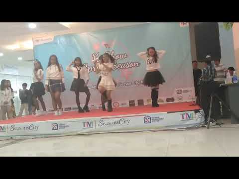 Cover Dance Everglow-Bon Bon Chocolat (Tamara Dance Crew) at Season City
