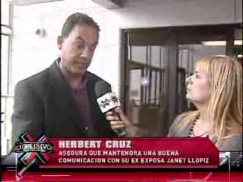 SuperXclusivo 6/28/11 - Se divoricia Herbert Cruz 1/2
